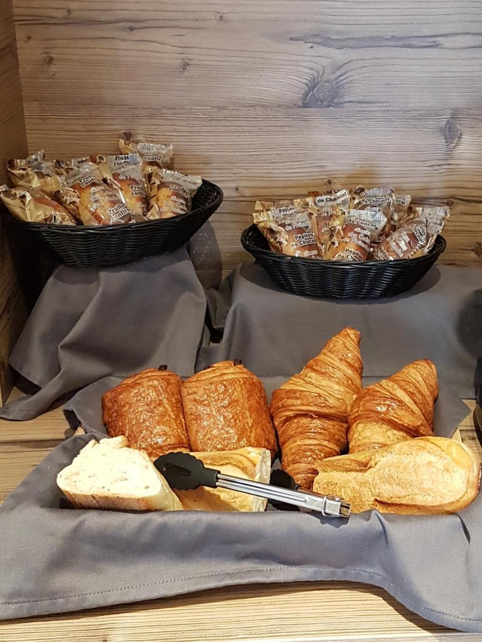 Hotel Du Soleil Aillon-le-Jeune Экстерьер фото